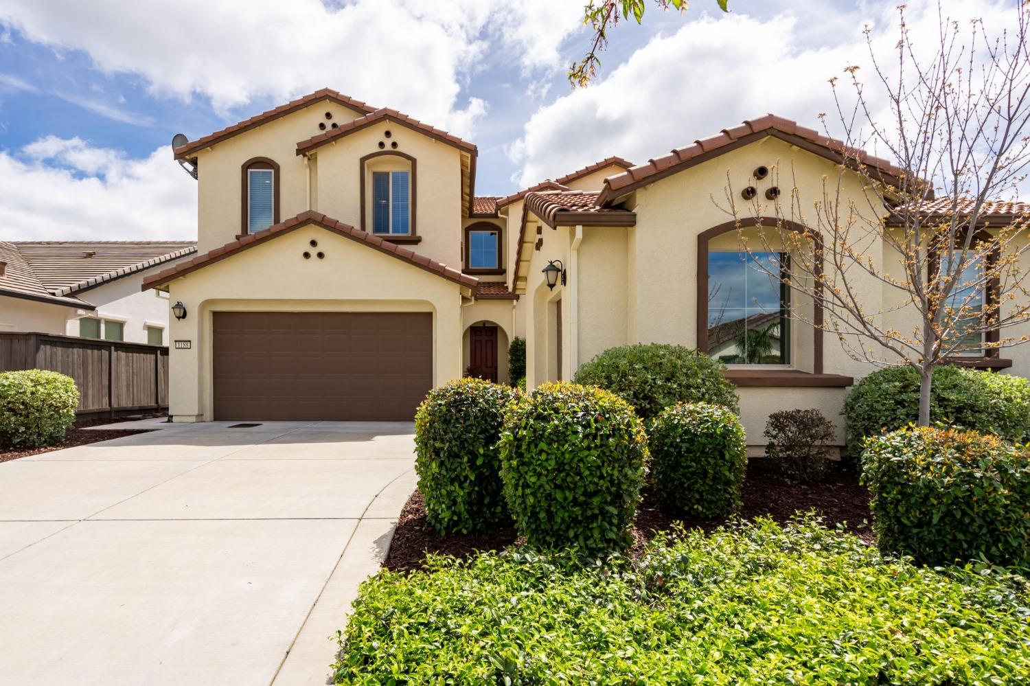 1188 Vista Verde Dr header image.