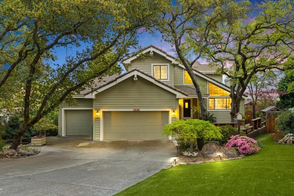 1530 Foxridge header image.