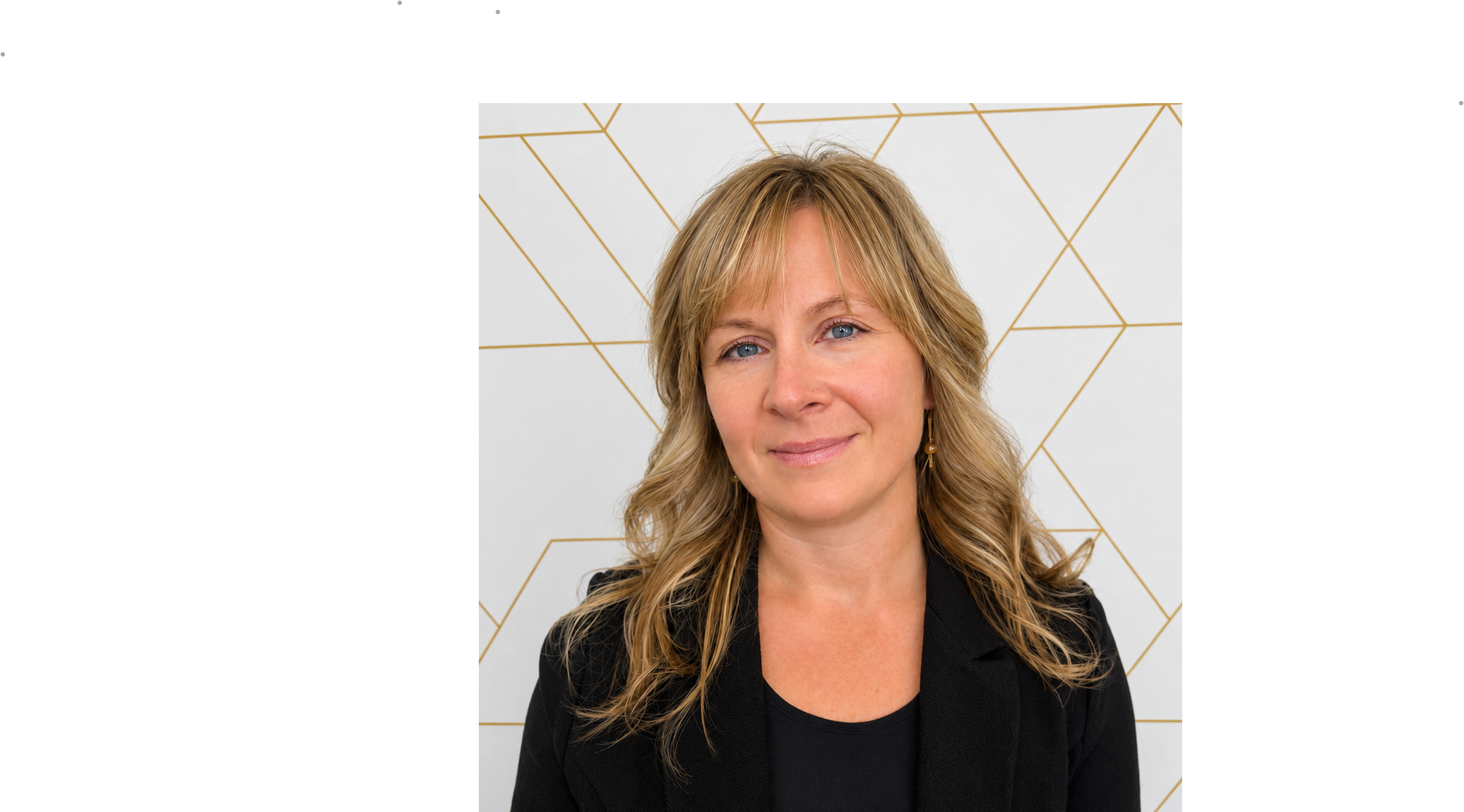 Iris Boser on the Les Bailey & Associate Real Estate Team with Keller Williams in Eagle River brokerage Headshot