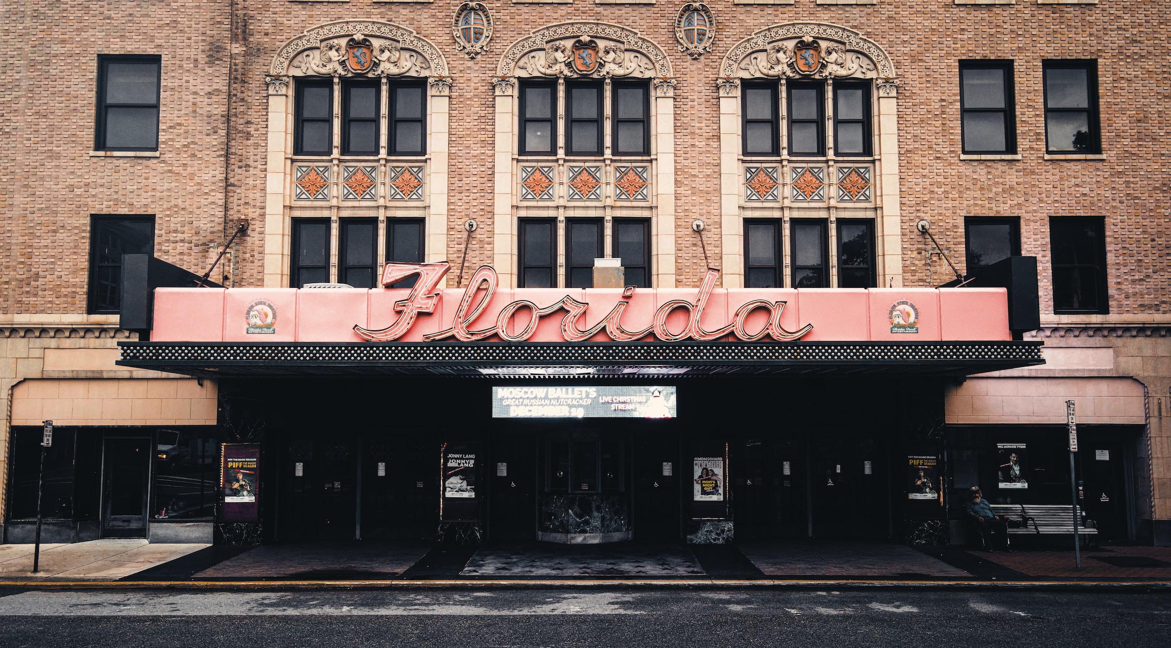 5 Reasons Why People Are Moving to Jacksonville, FL header image.