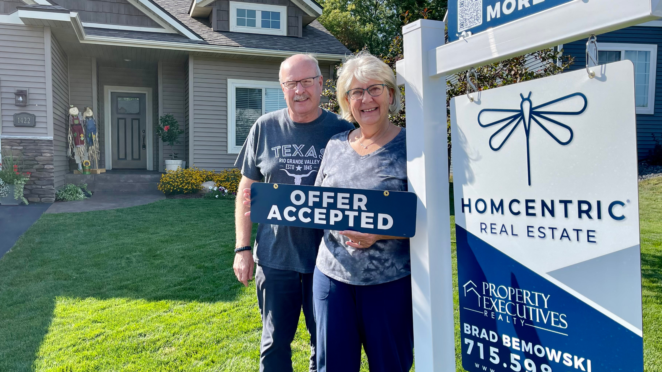 Eau Claire WI home sellers Offer Accepted Sign — Homcentric Real Estate
