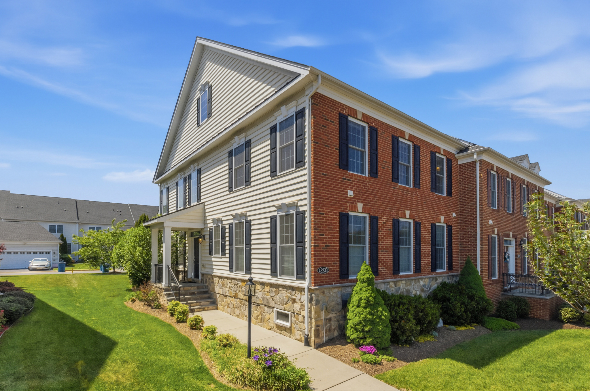Ashburn Virginia Luxury Townhome