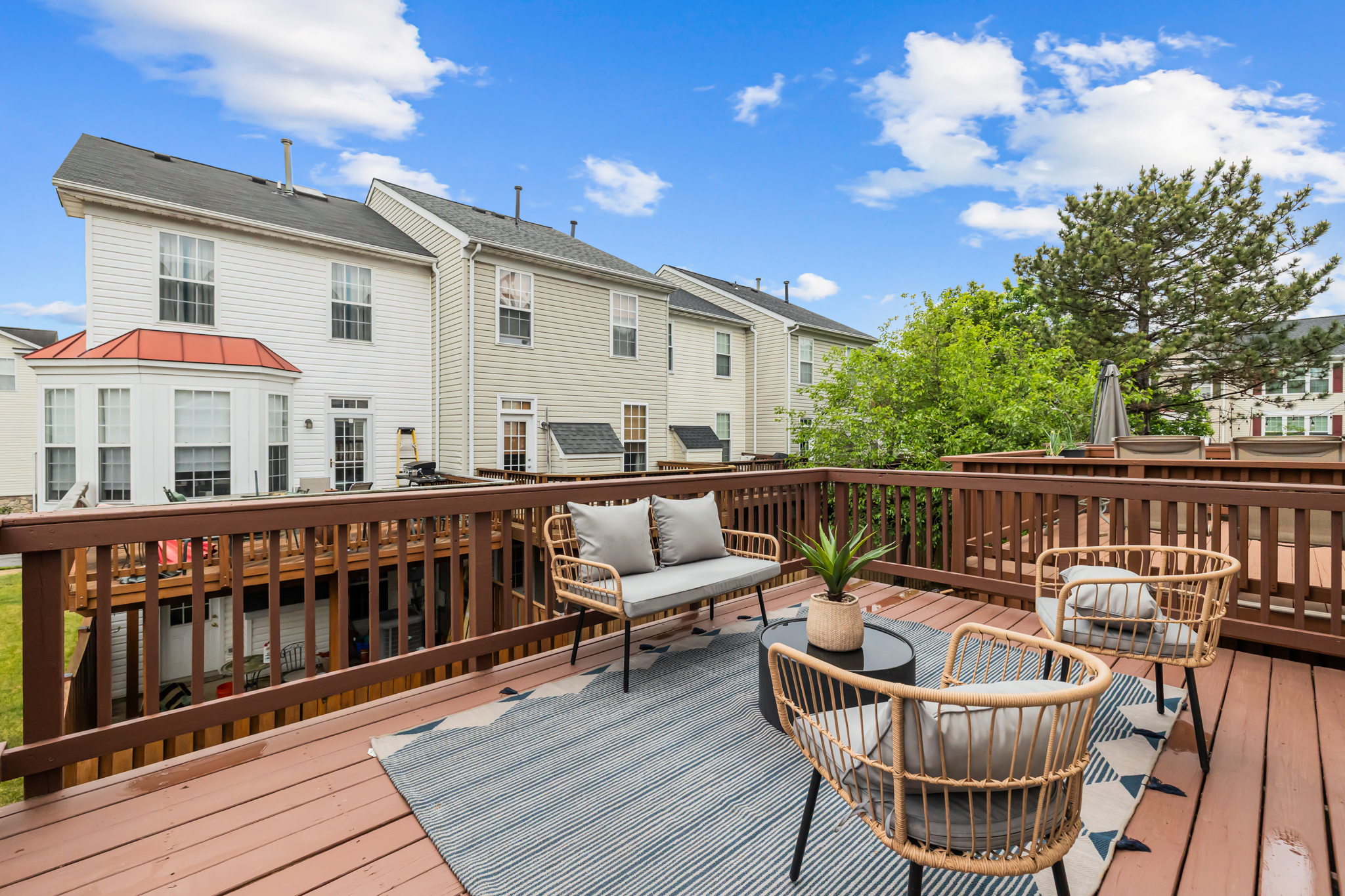 kingstowne-alexandria-end-unit-townhome