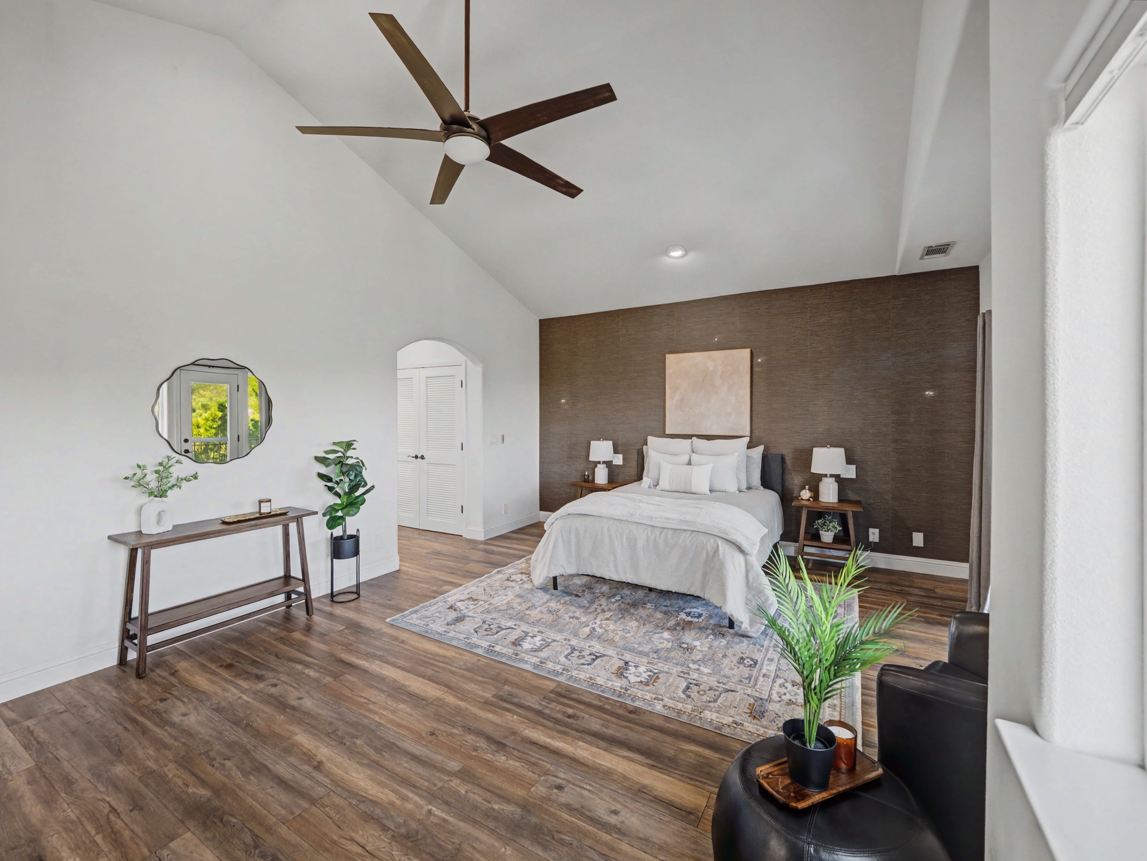 masterbed-15223-ledgewood-drive-redding-ca