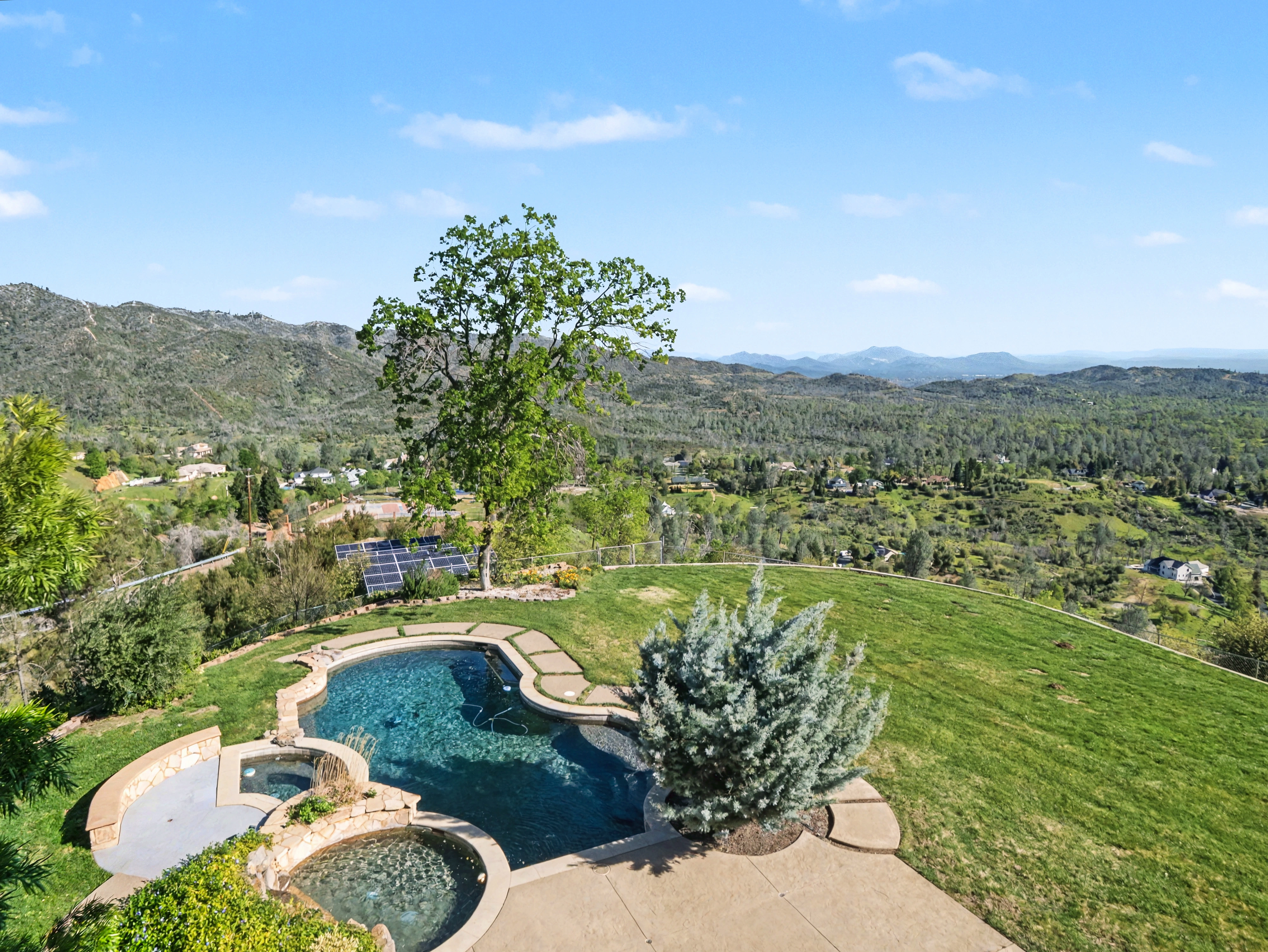 pool-overview-15223-ledgewood-drive-redding-ca