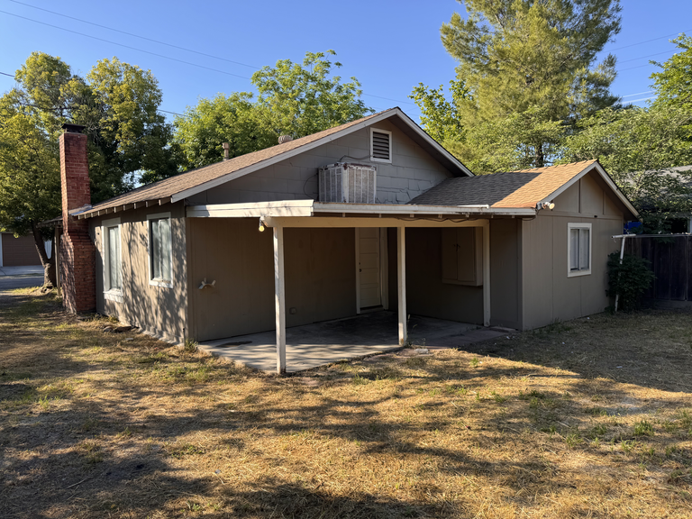 1785_brigman_street_anderson_ca_backyard