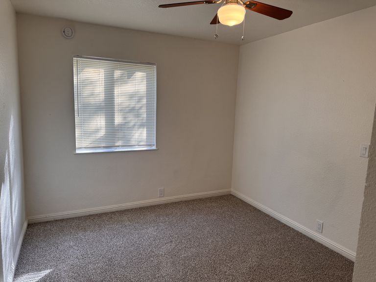 1785_brigman_street_anderson_ca_bedroom1