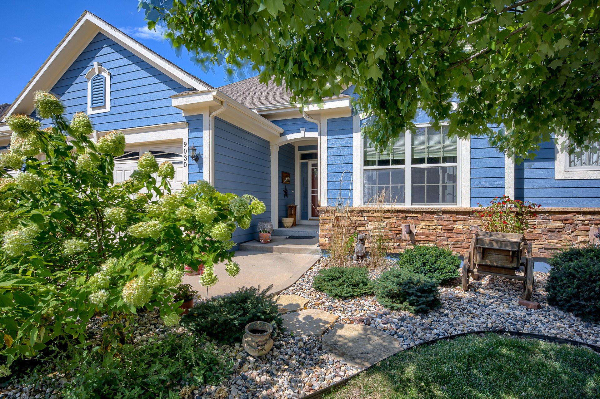 Why Curb Appeal Matters More Than You Think When Selling Your Home header image.