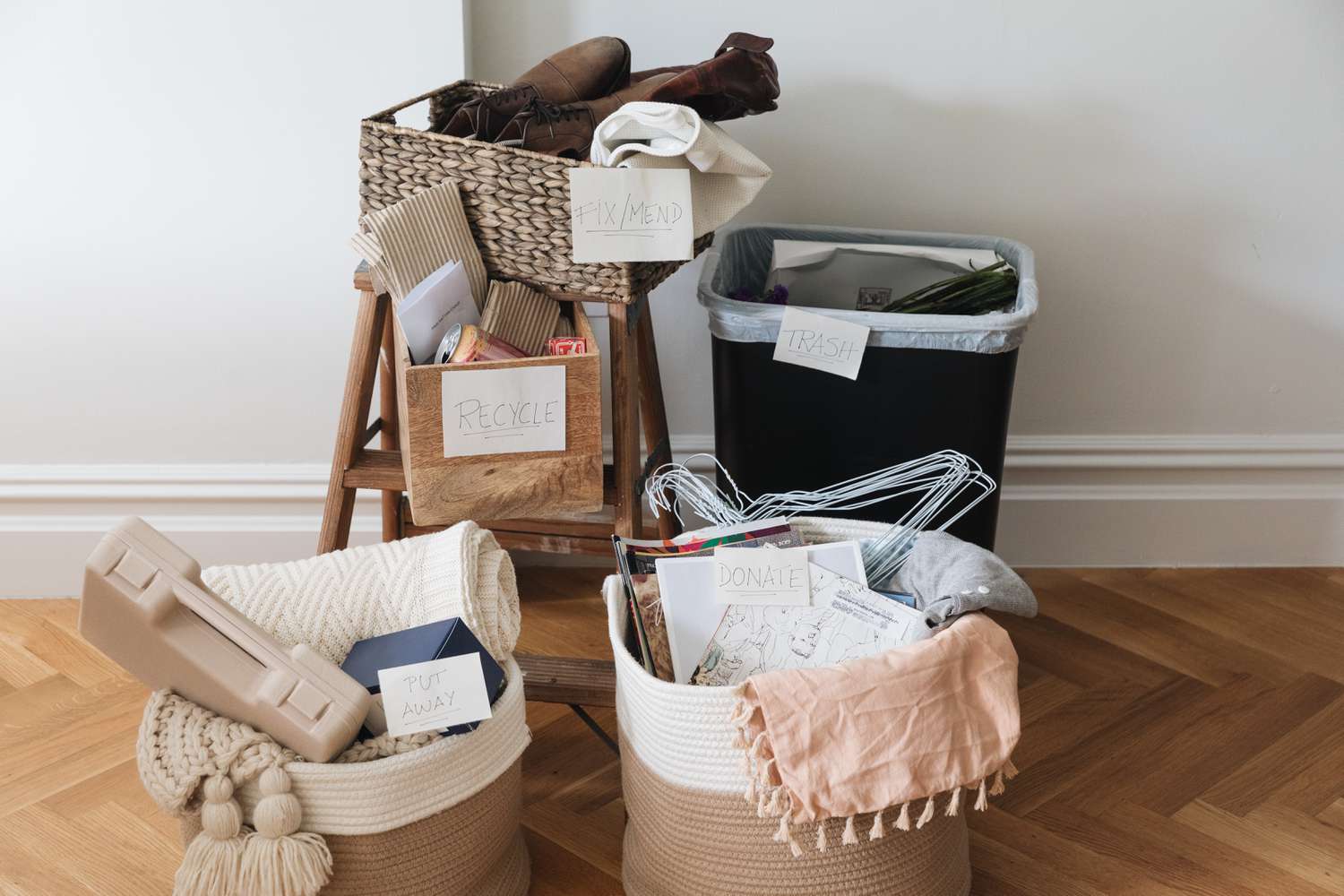 Why Summer Is the Perfect Time to Declutter Before You Move (or Even If You're Not!) header image.