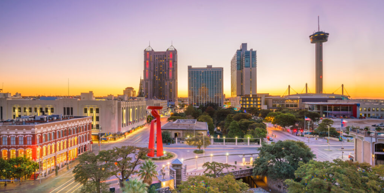 Discover the Top Five Must-Do Activities When Living in San Antonio, Texas header image.