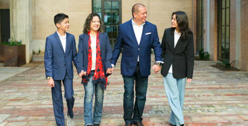 Meet Rosa Thelma Garza REALTOR® header image.