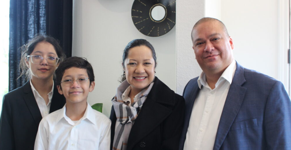 Garza Home Vlog: Award Ceremony header image.