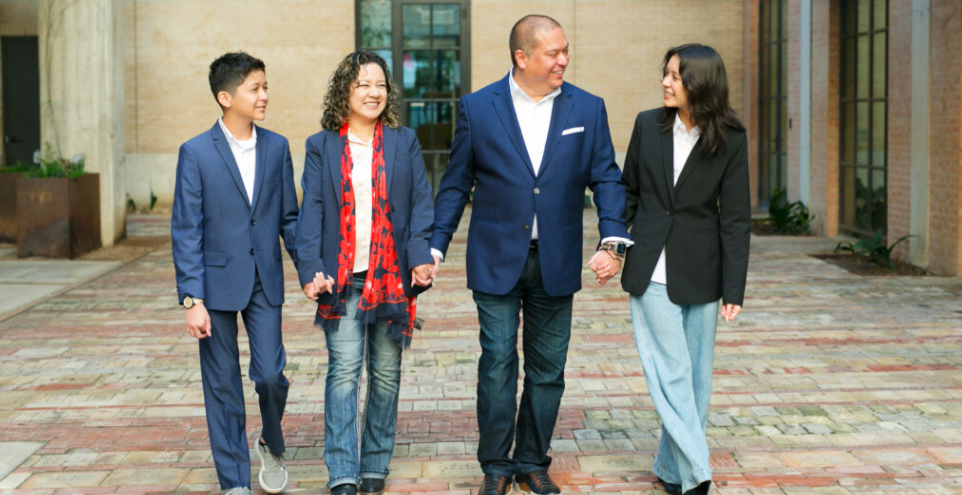 Sell Your Home Stress-Free with the Garza Home Team in San Antonio! header image.