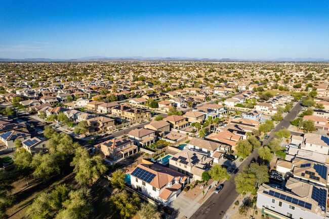 Moving to El Mirage, Arizona: Your Complete Guide to Homes, Dining & Lifestyle header image.