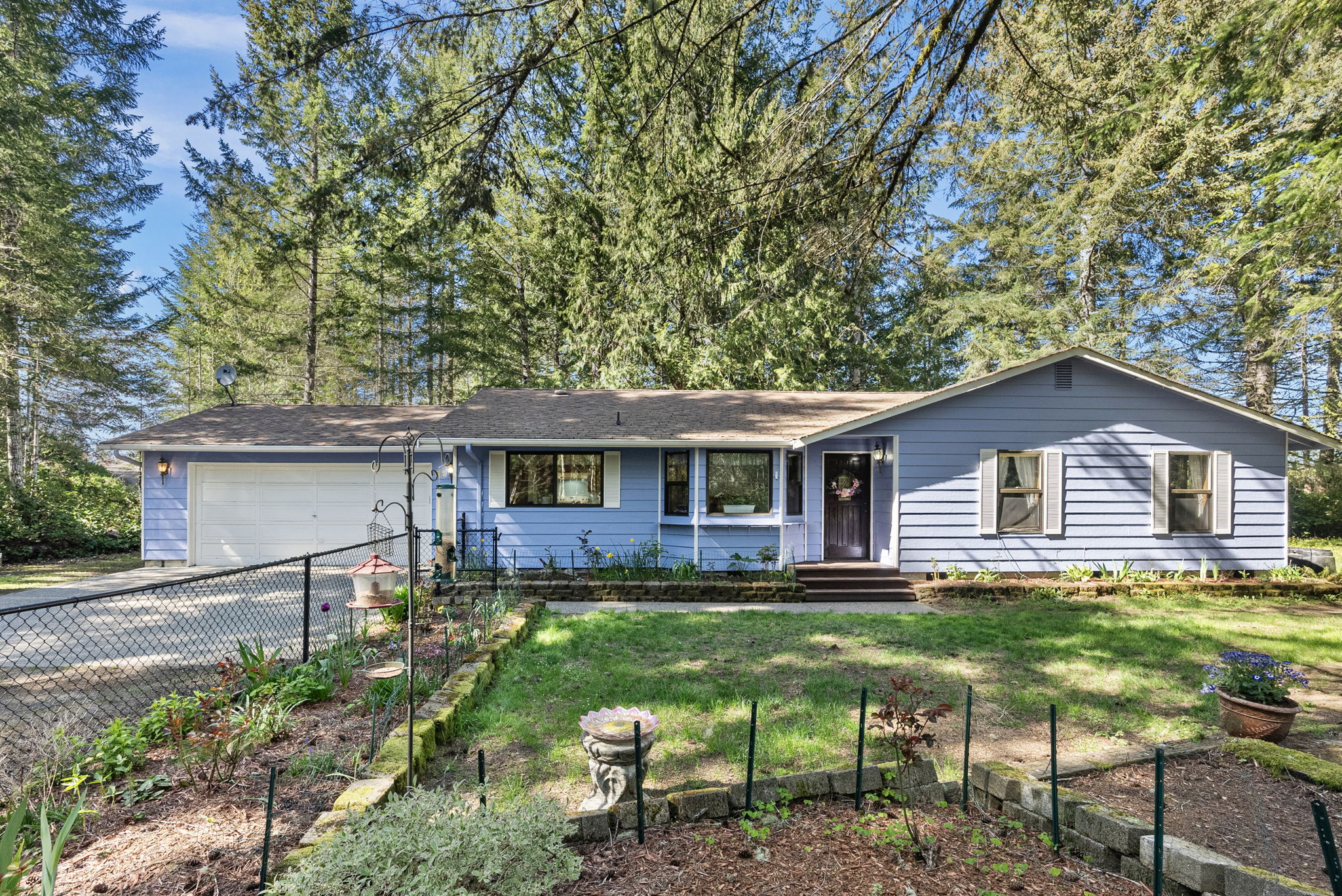 51 E Moonrise Ln N, Union, WA 98592 header image.