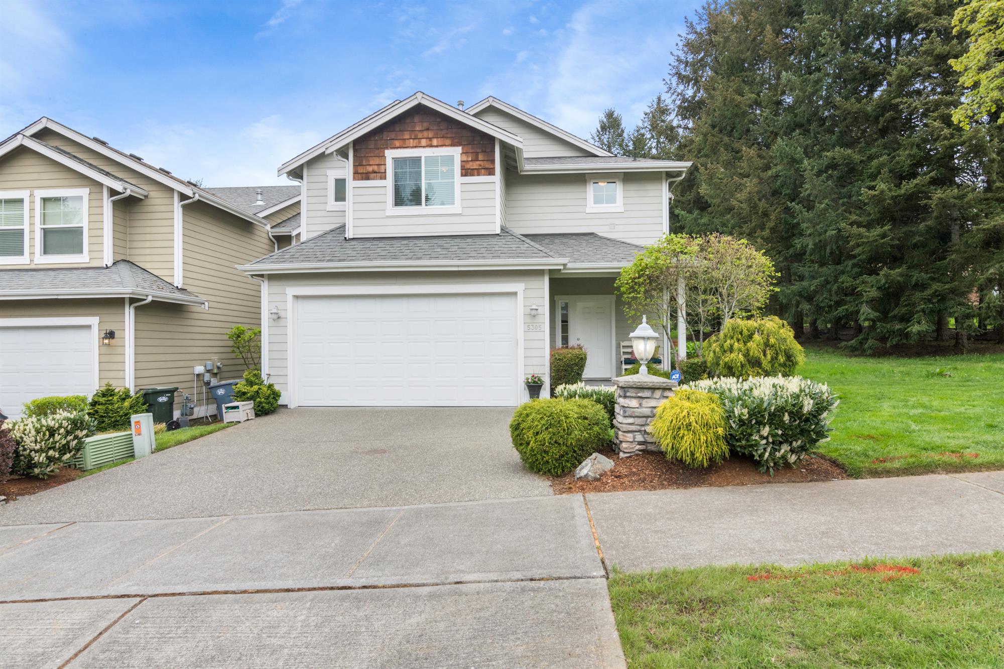 5305 54th Street W, University Place header image.