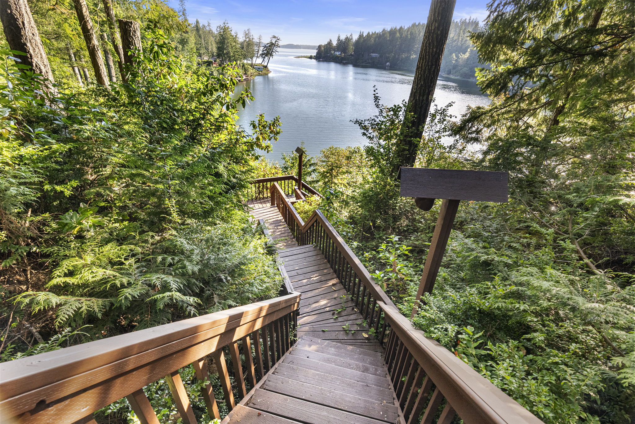 WELCOME TO ROCKY BAY header image.