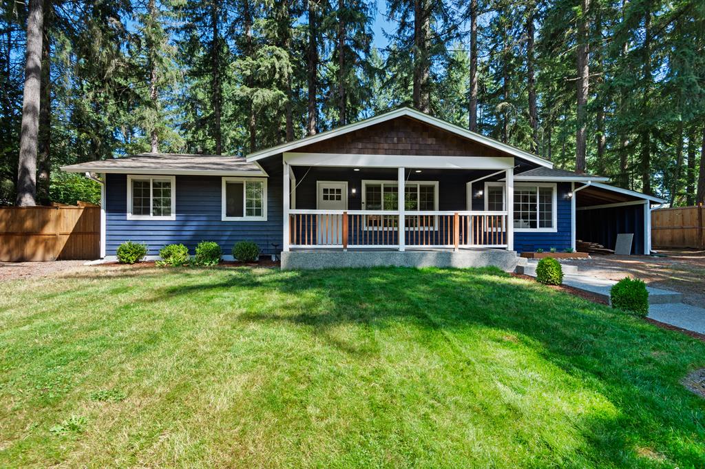 REMODELED STUNNER IN LAKE OF THE WOODS header image.