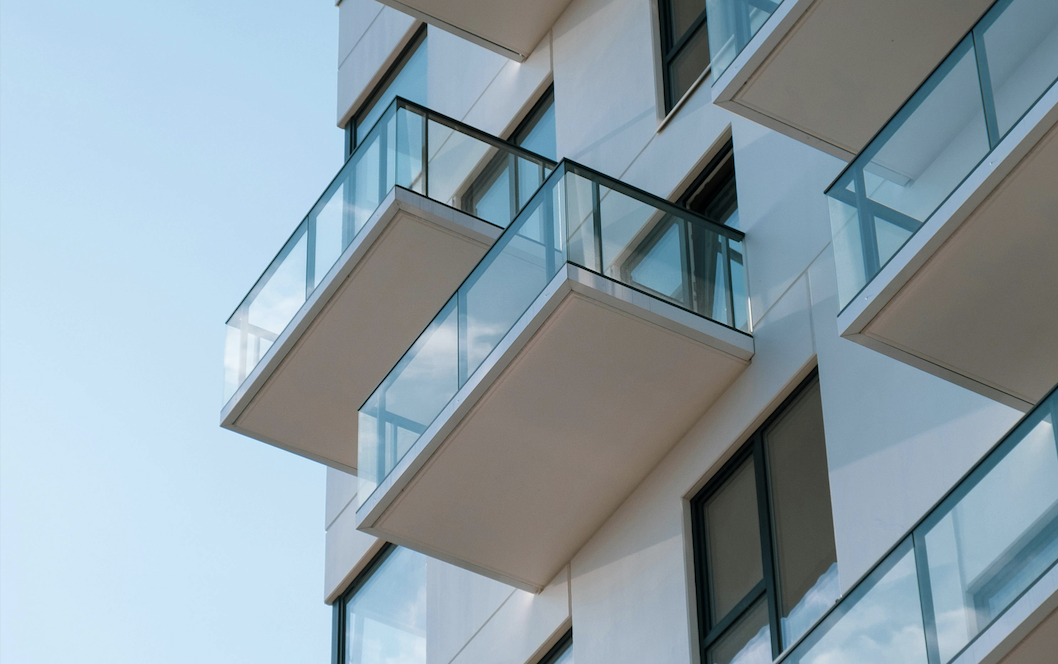 Condo vs. Single-Family Home in Miami: What Buyers Should Really Know header image.