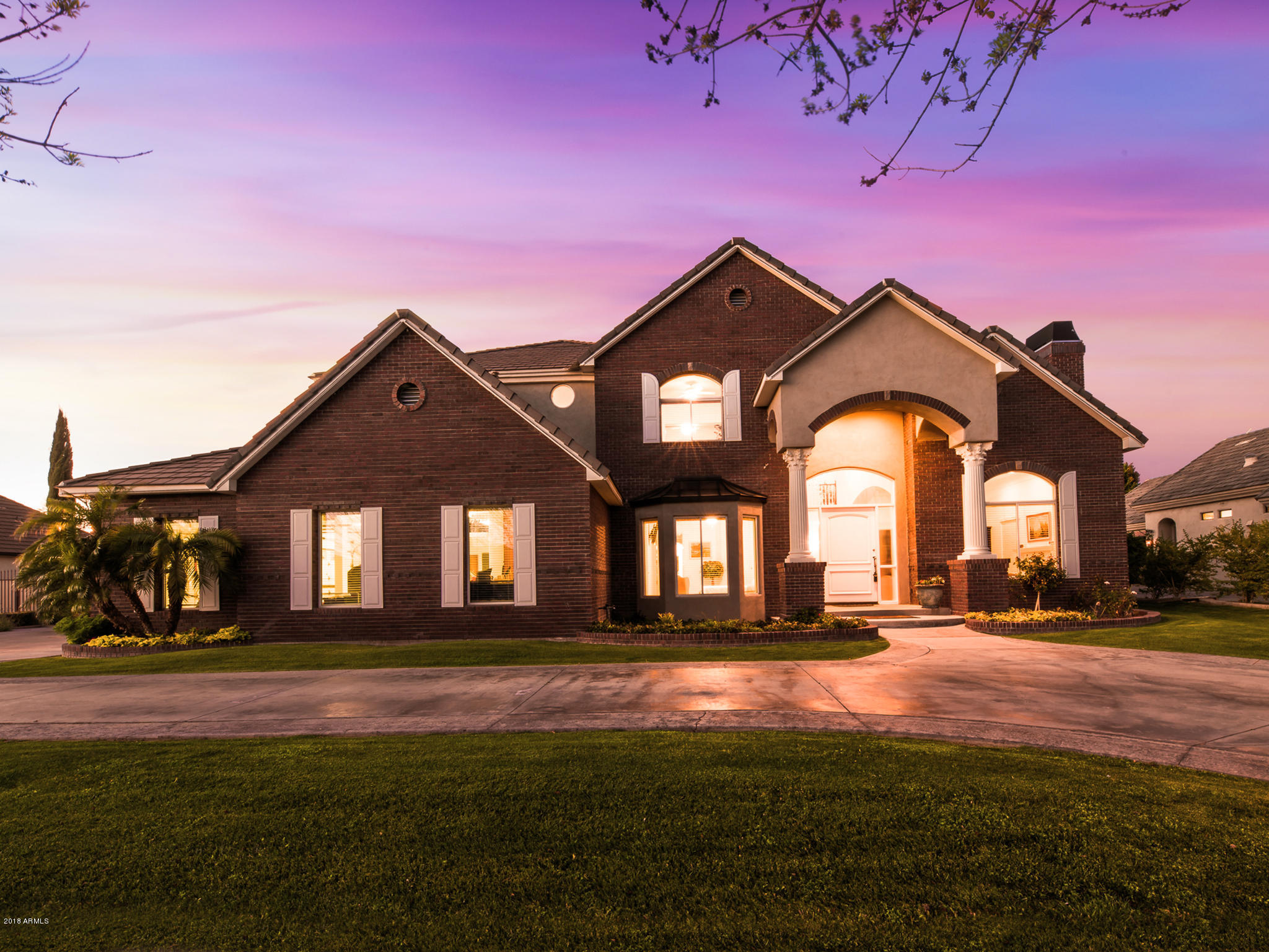 Think You Can Guess What Makes This 5 Bed 4.5 Bath Mesa, AZ Home One Of A Kind? header image.