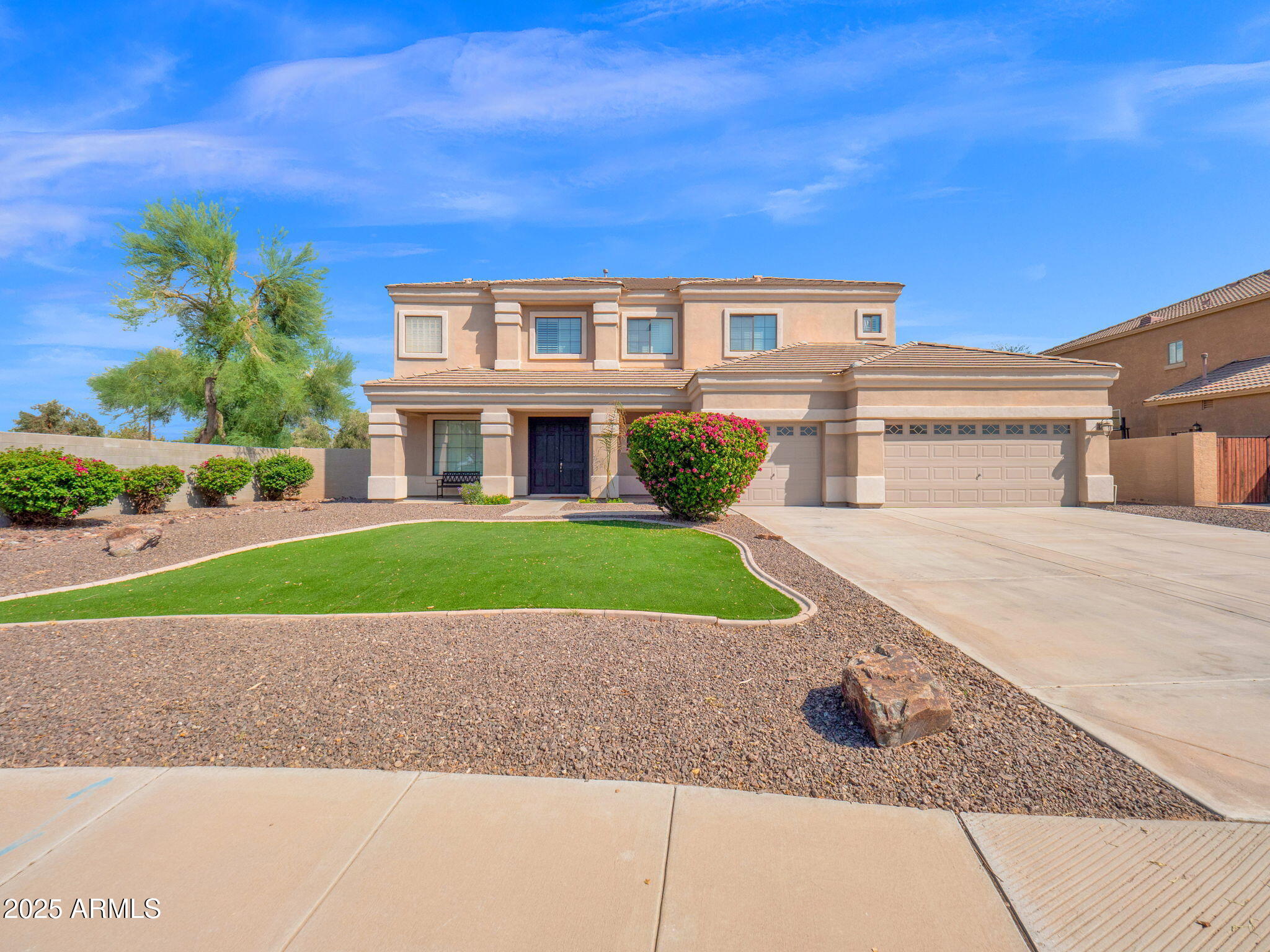 JUST CLOSED 🌾🏡 Stunning Gilbert Home in Allen Ranch – 28 E Joseph Way header image.