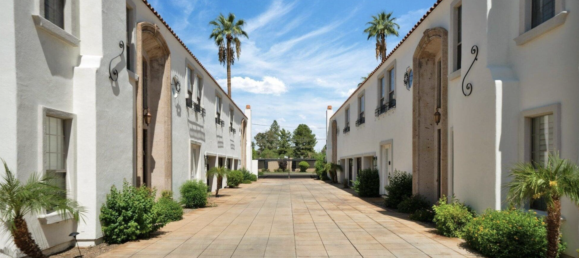 Entry way luxury townhome