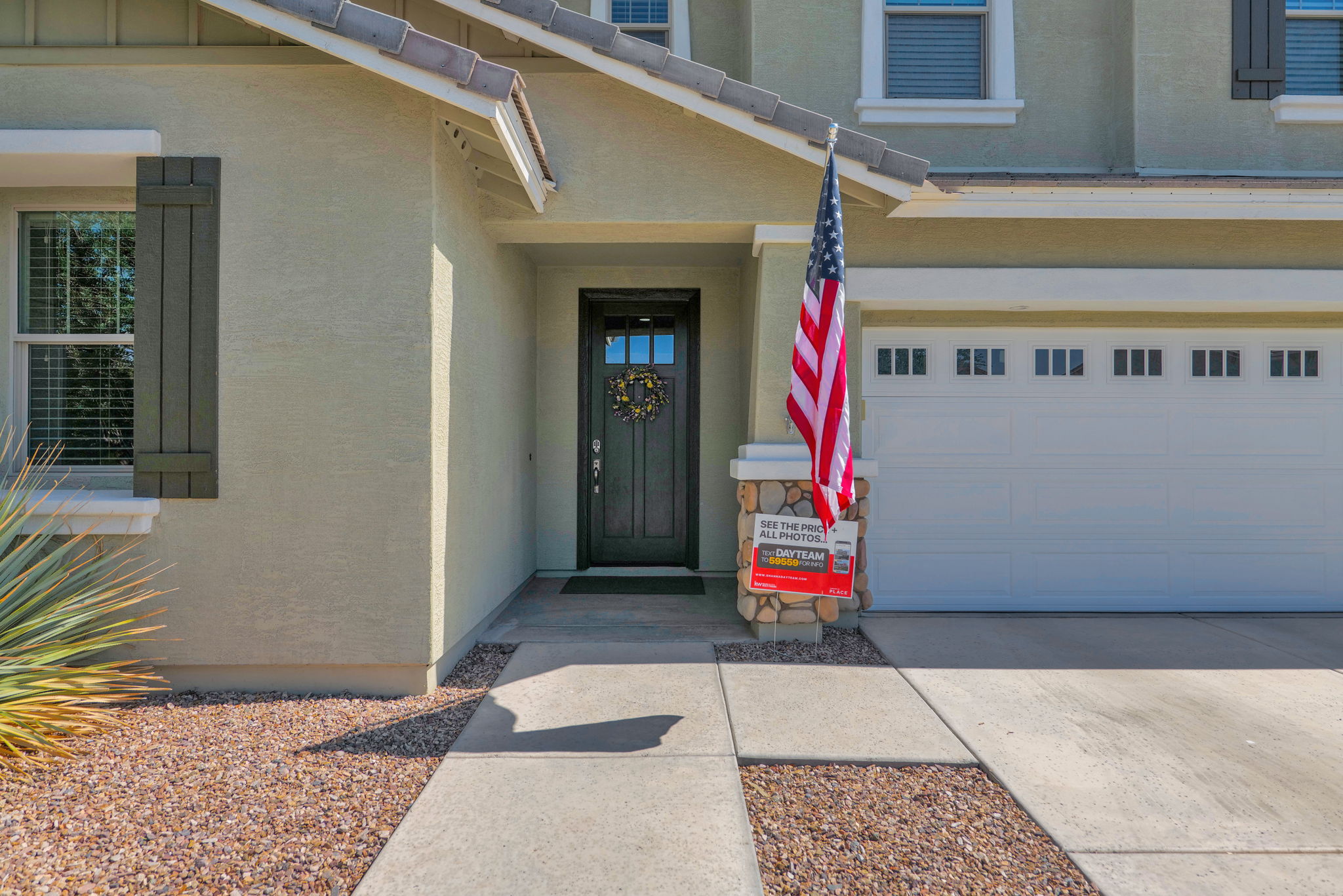 Just Listed:🏡3035 E Russell St, Mesa, AZ 85213 header image.