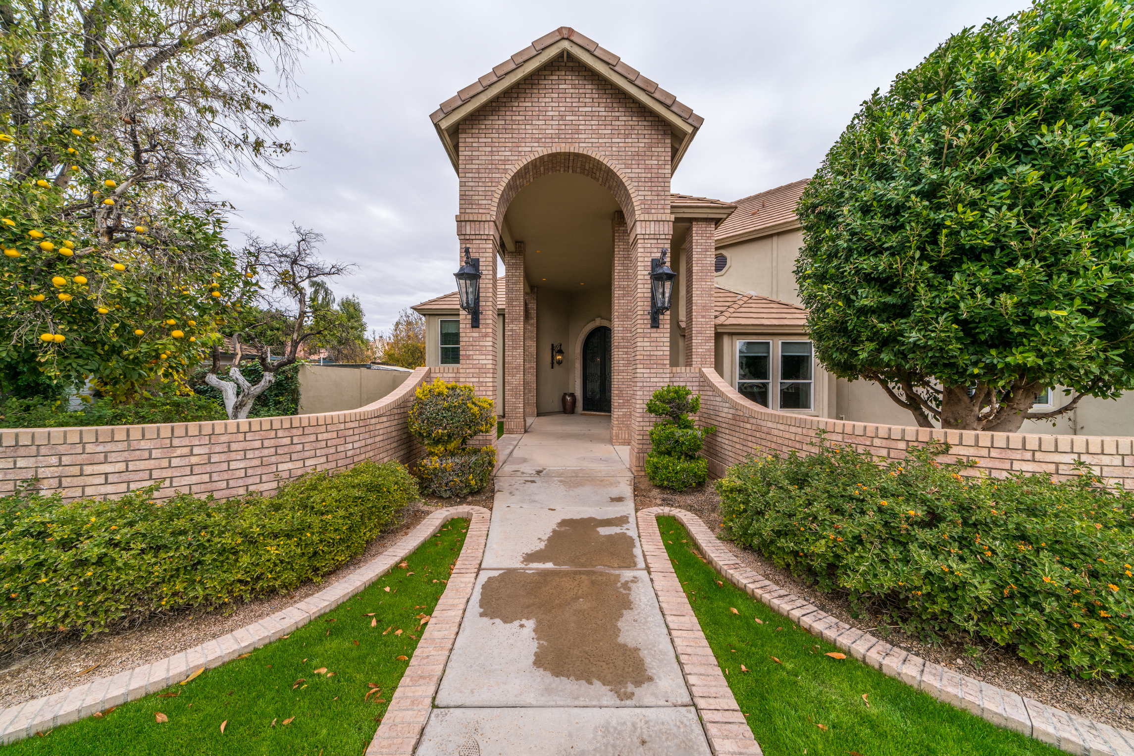 OPEN HOUSE For 5 Bed 7 Bath Village Grove Estates Home w/ Pool! header image.