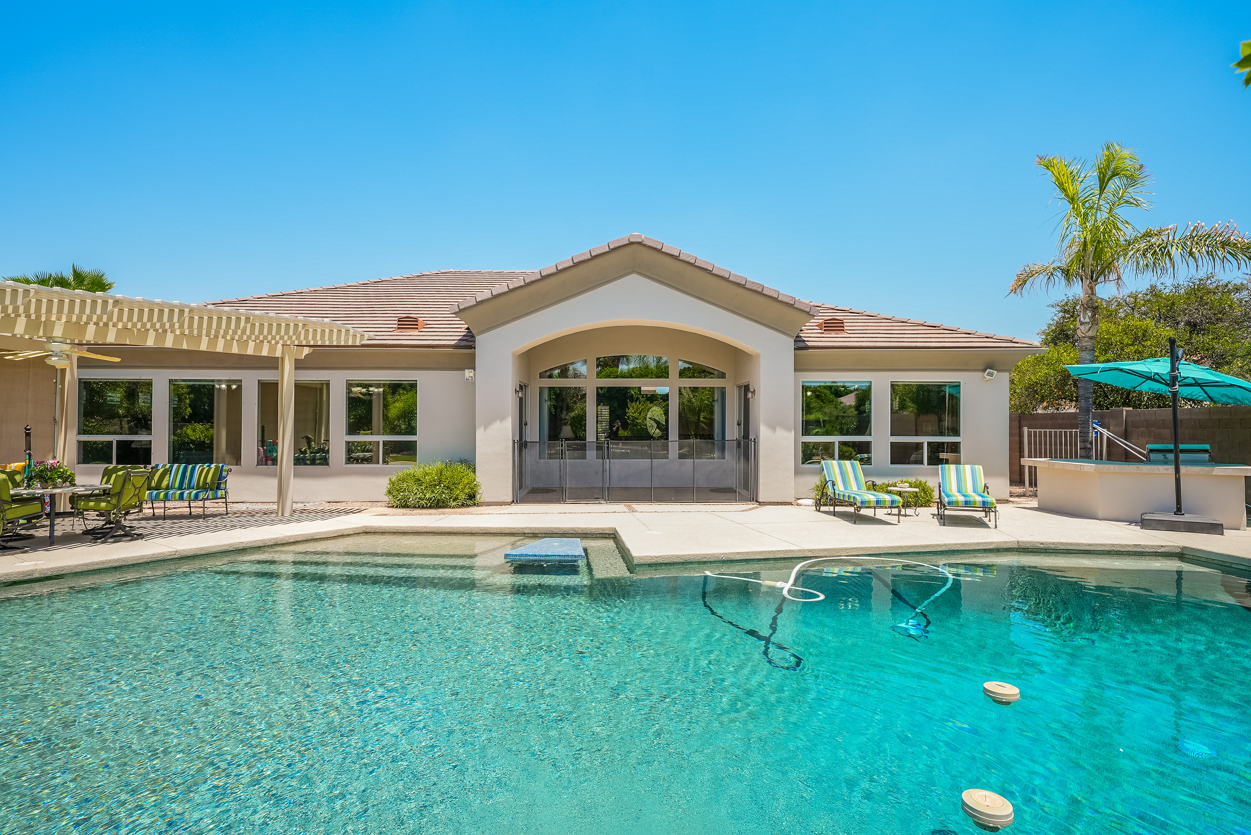 Virtual Tour For 6 Bed 4 Bath Triana Luxury Home w/ Diving Pool! header image.