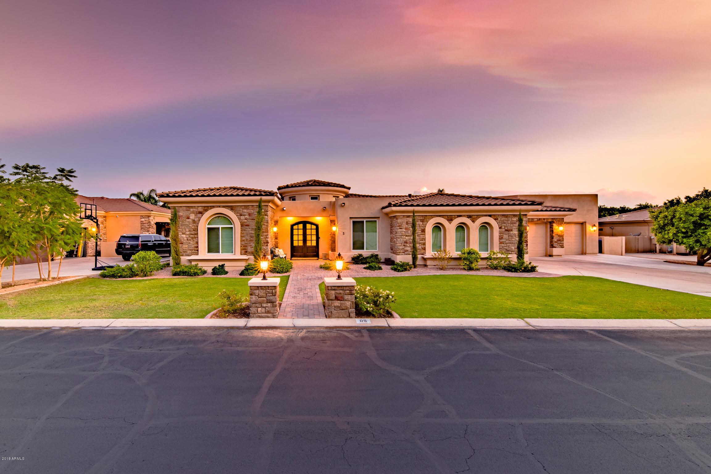 Looking To Be Spoiled By Your Next Home In The Valley? Then Come Check Out This 5 Bed 5.5 Bath Mesa, AZ Home! header image.
