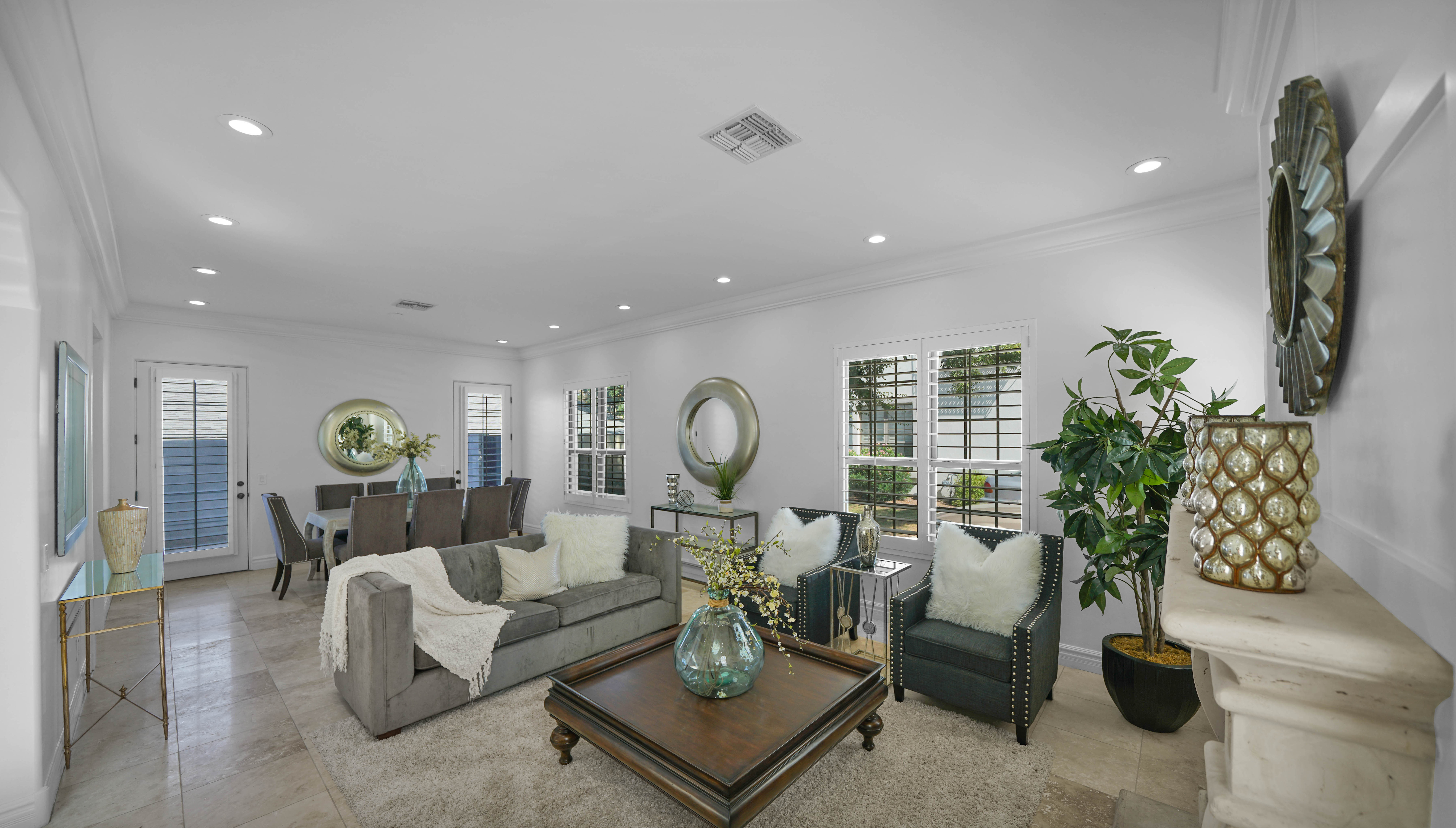 NEW LISTING: 4 Bed 4.5 Bath Remodeled Condo In Downtown Phoenix! header image.