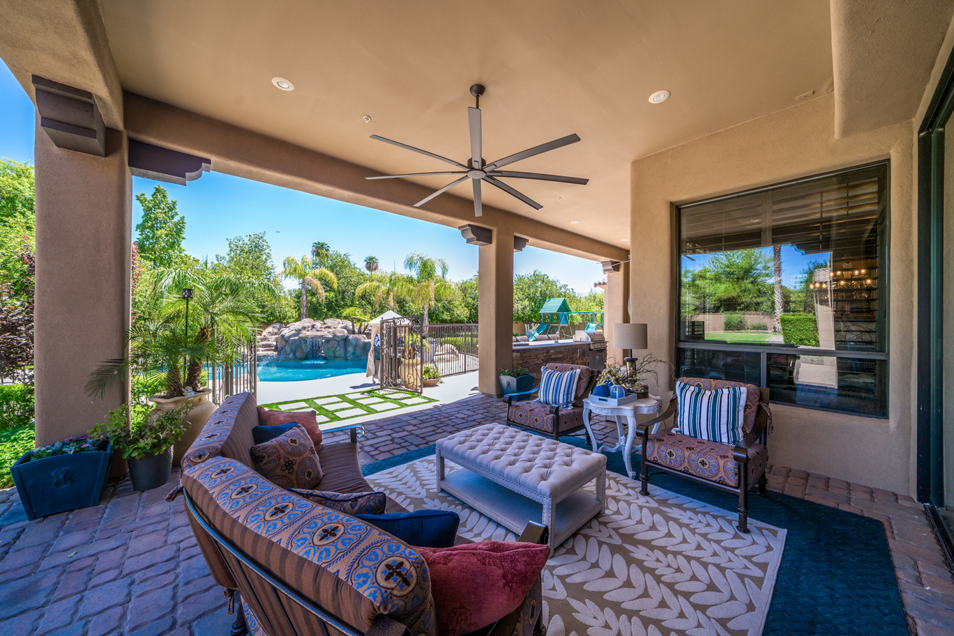 Check Out The Shanna Day Team Virtual Tour Compilation! header image.