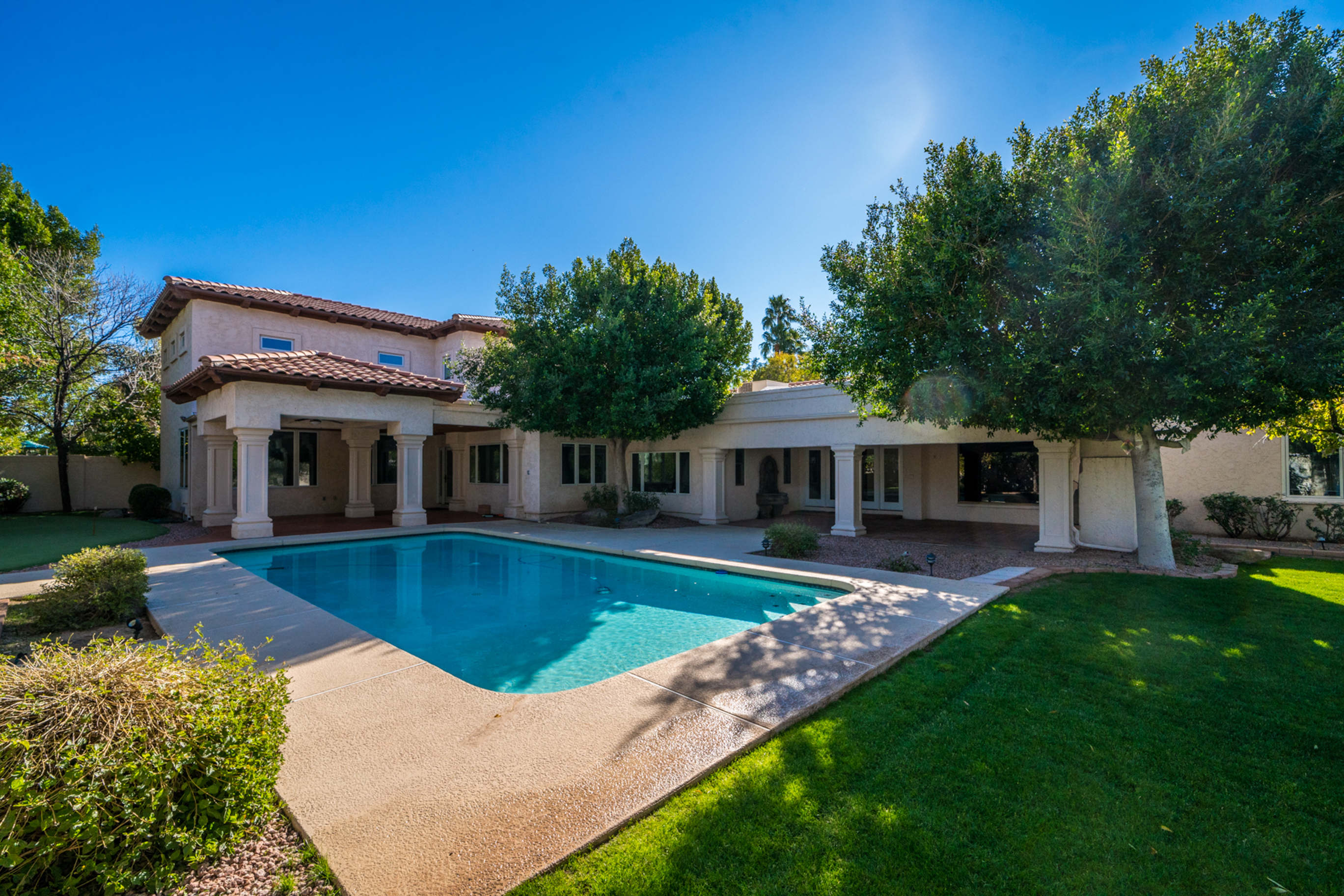 So What Makes This  5 Bed 5 Bath Las Maderas Home w/ Pool A Rare Gem? header image.