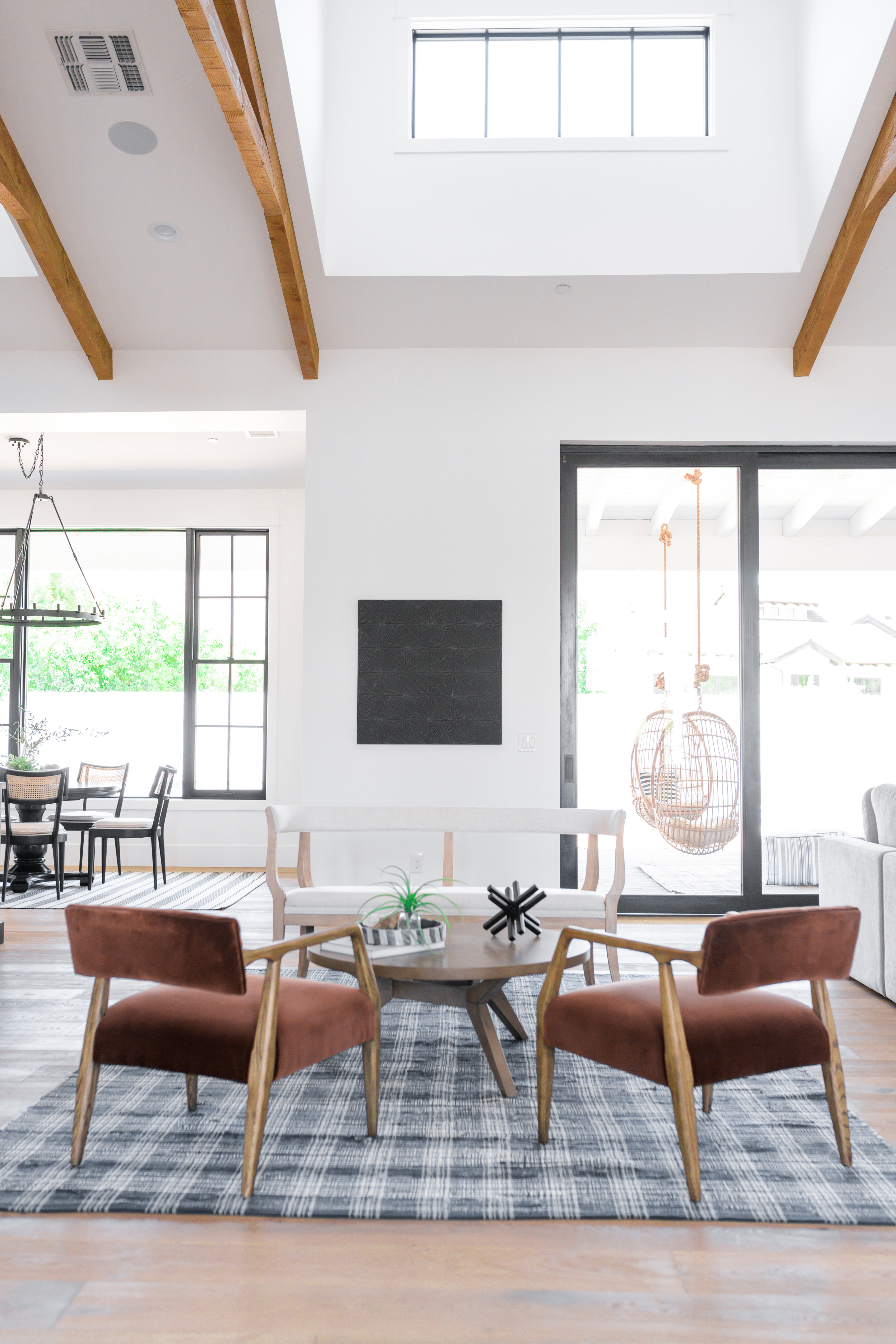 Embrace The Arcadia Lifestyle With This 4 Bed 5.5 Bath Del Ray Estates Home! header image.