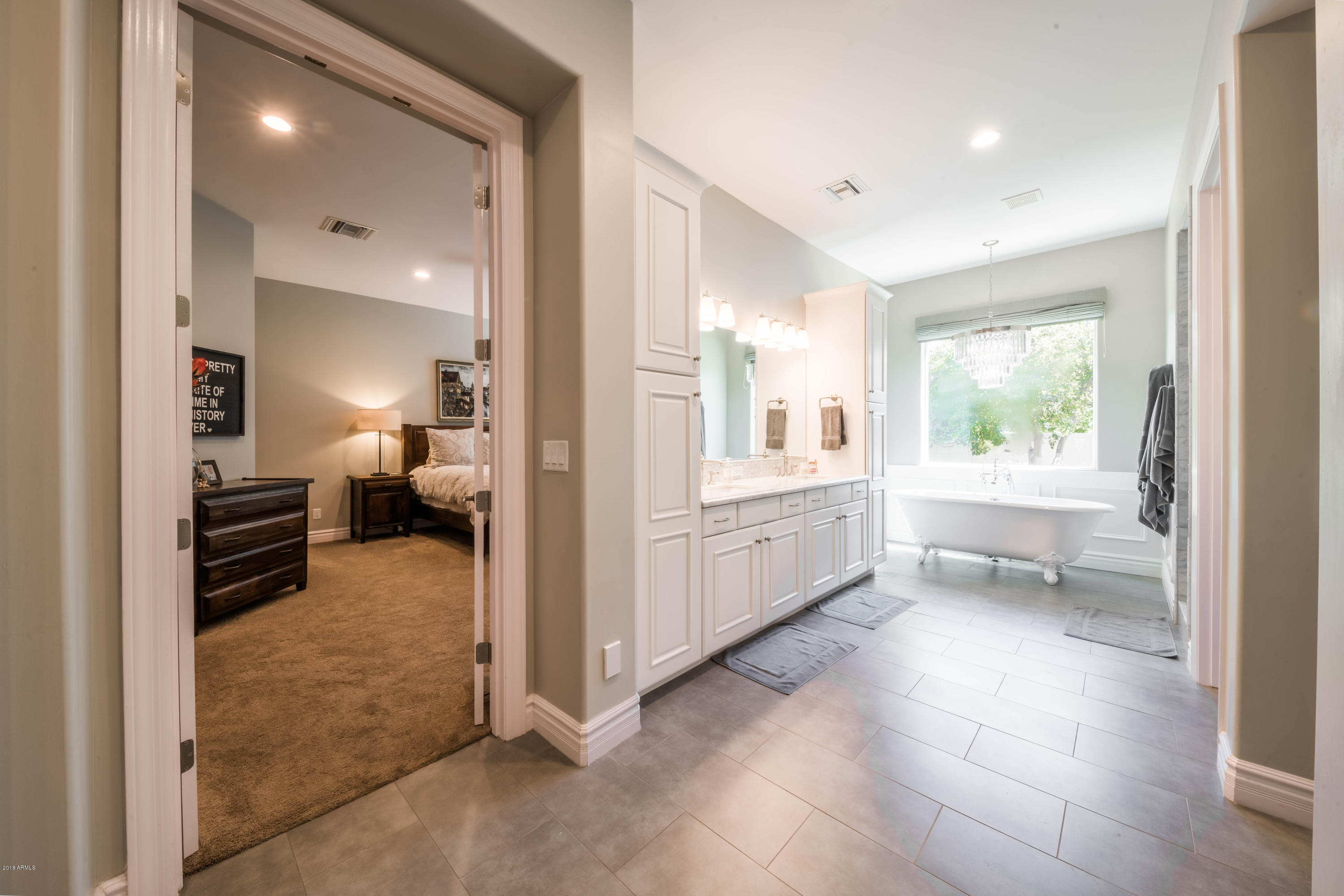 Sell Your Home For Top Dollar With These Design Features! header image.