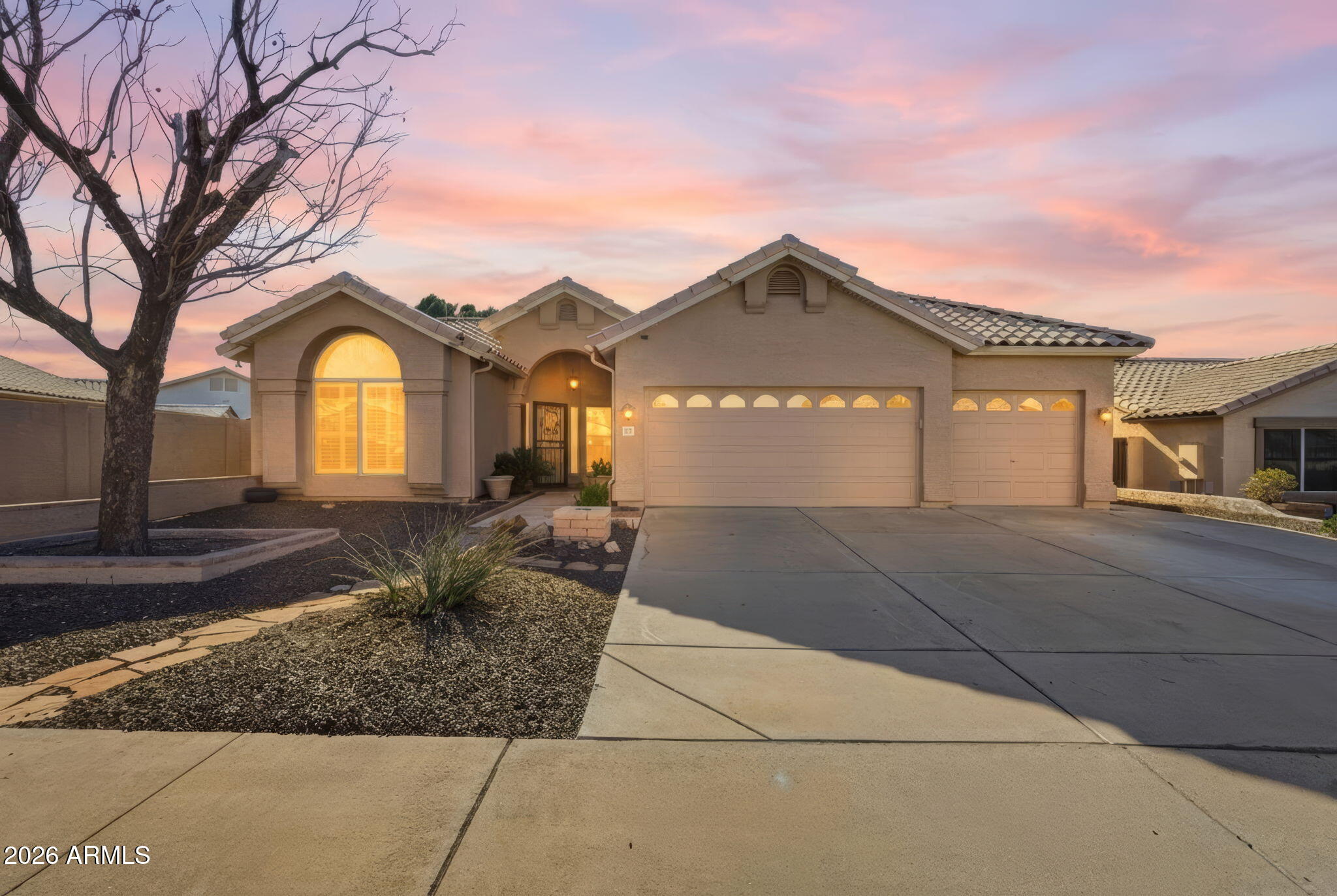 🏡JUST SOLD| Mesa Gem with Mountain Views - 6135 E Palm St header image.
