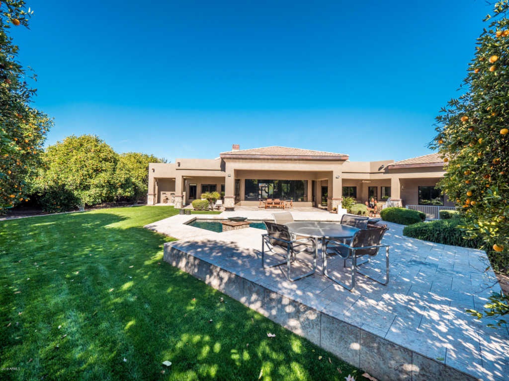 Virtual Tour: 4 Bed 3.5 Bath Luxury Home w/ Pool At Vista Estancia! header image.