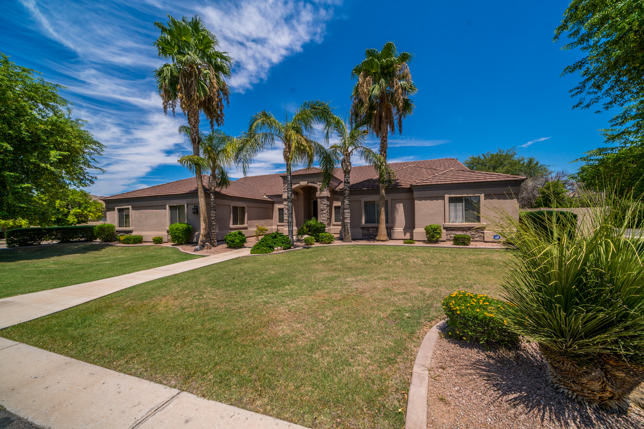 Virtual Tour: 5 Bed Crossroads Estates Home w/ Game Room & Pool header image.