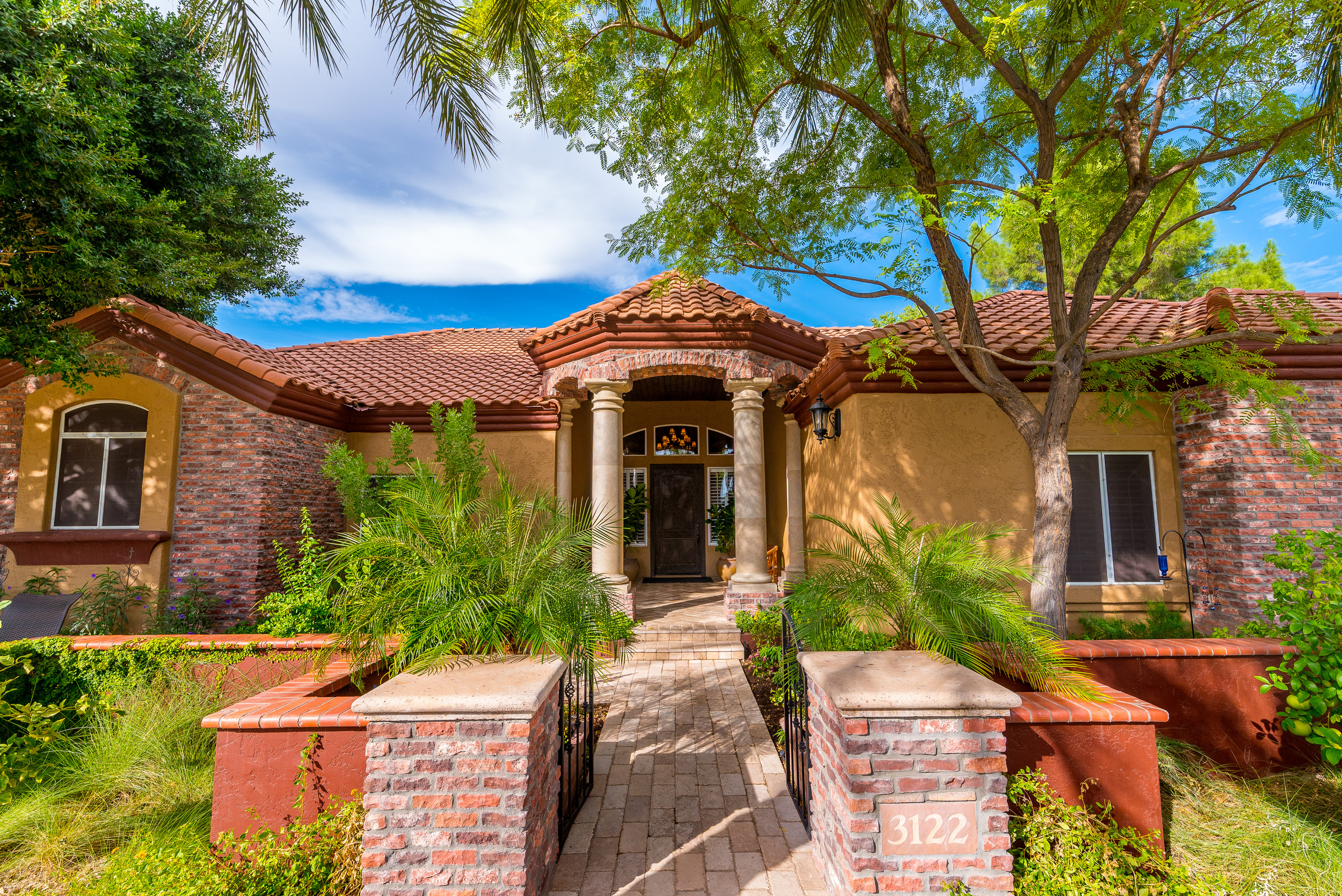 Virtual Tour For 3 Bed 3.5 Bath Cul-de-sac Home w/ Pool In The Groves! header image.
