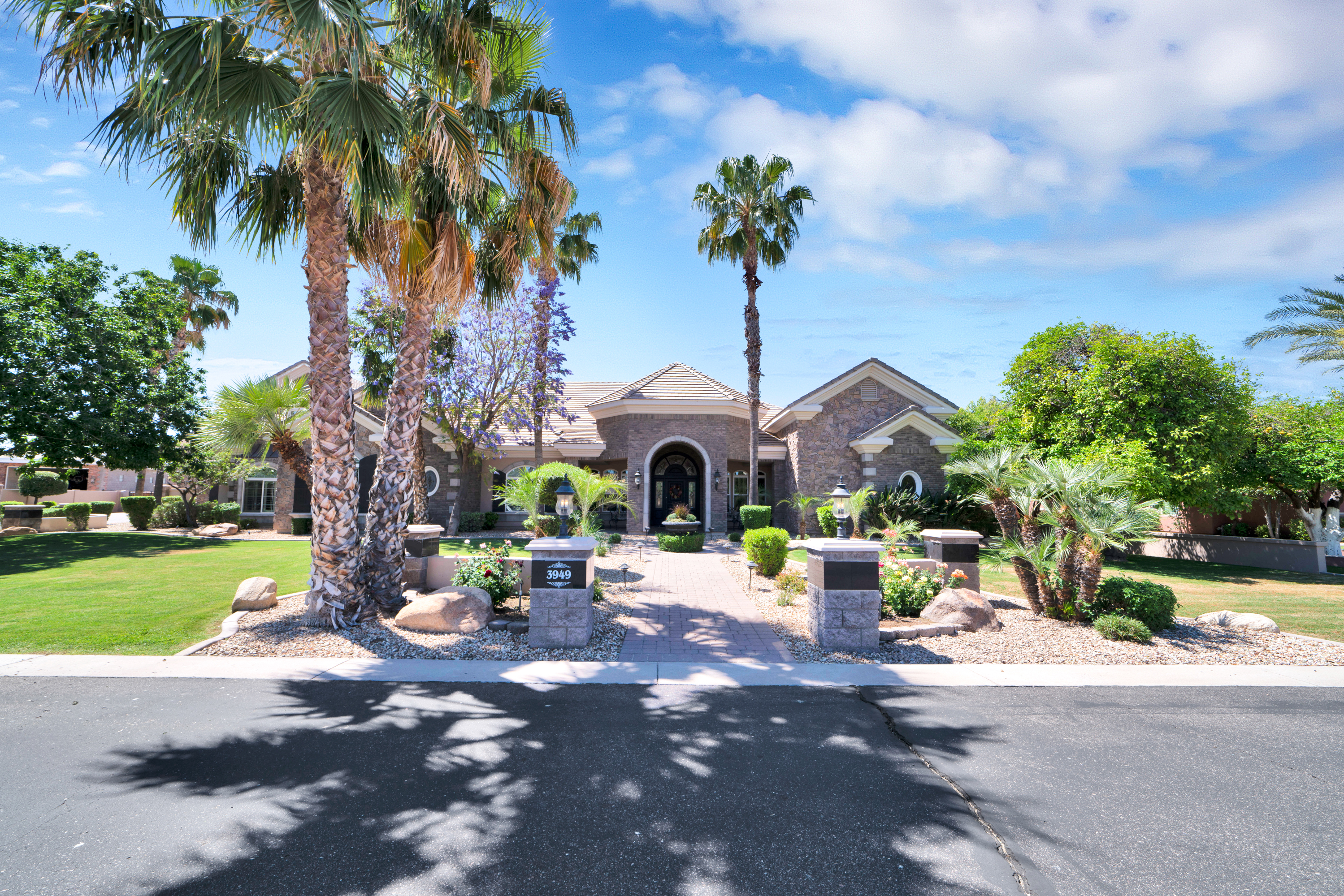 Virtual Tour For NEW LISTING: 5 Bed 4 Bath Rosewood Estates w/ Game Room & Pool! header image.