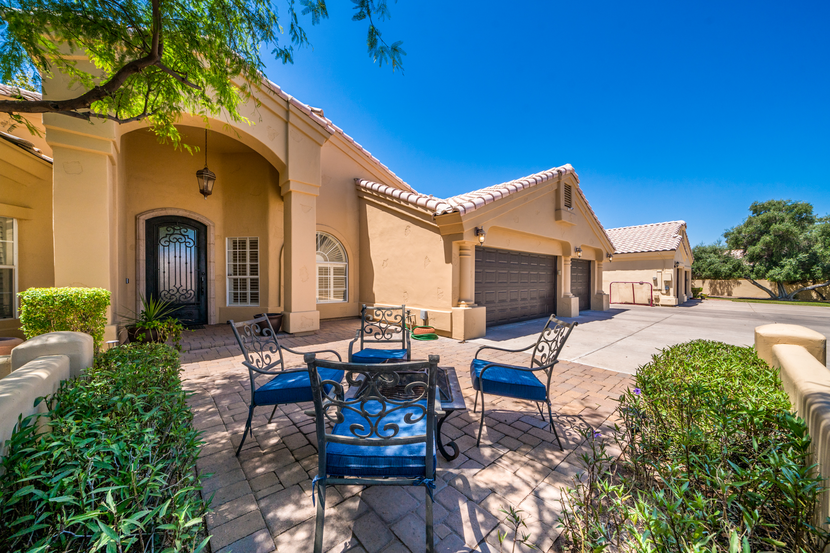 Ready To Sell Your Home For Top Dollar? List With The Shanna Day Team! header image.