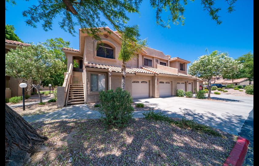 This 3 Bed Open Floorplan Home In Alta Mesa Resort Village Is The Perfect Resort Home For You! header image.