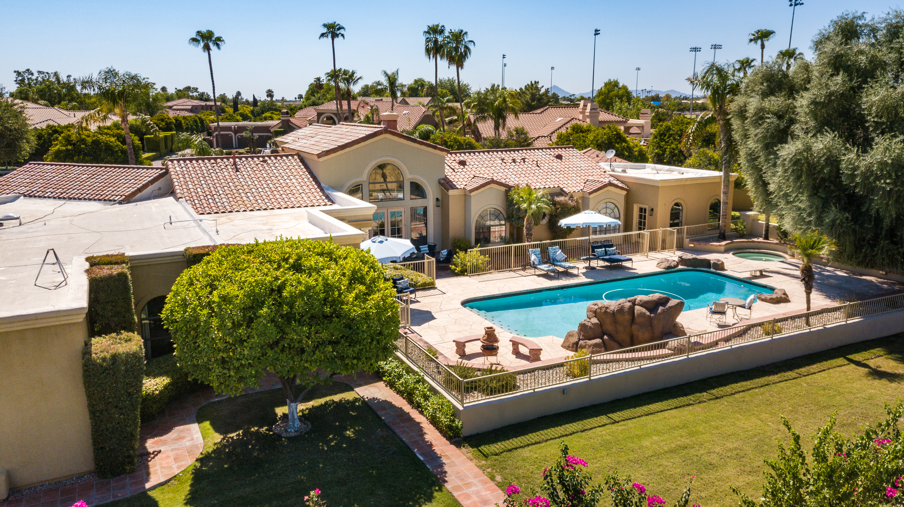 JUST SOLD: 4 Bed 3.5 Bath Custom Home w/ Pool At Park Avenue! header image.