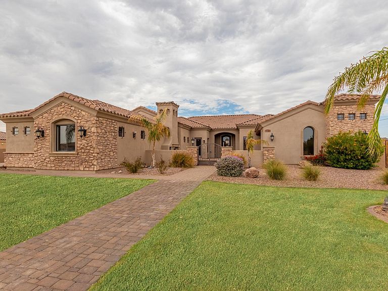 Home Of The Week: 1152 N 107th St, Mesa, AZ 85207 header image.