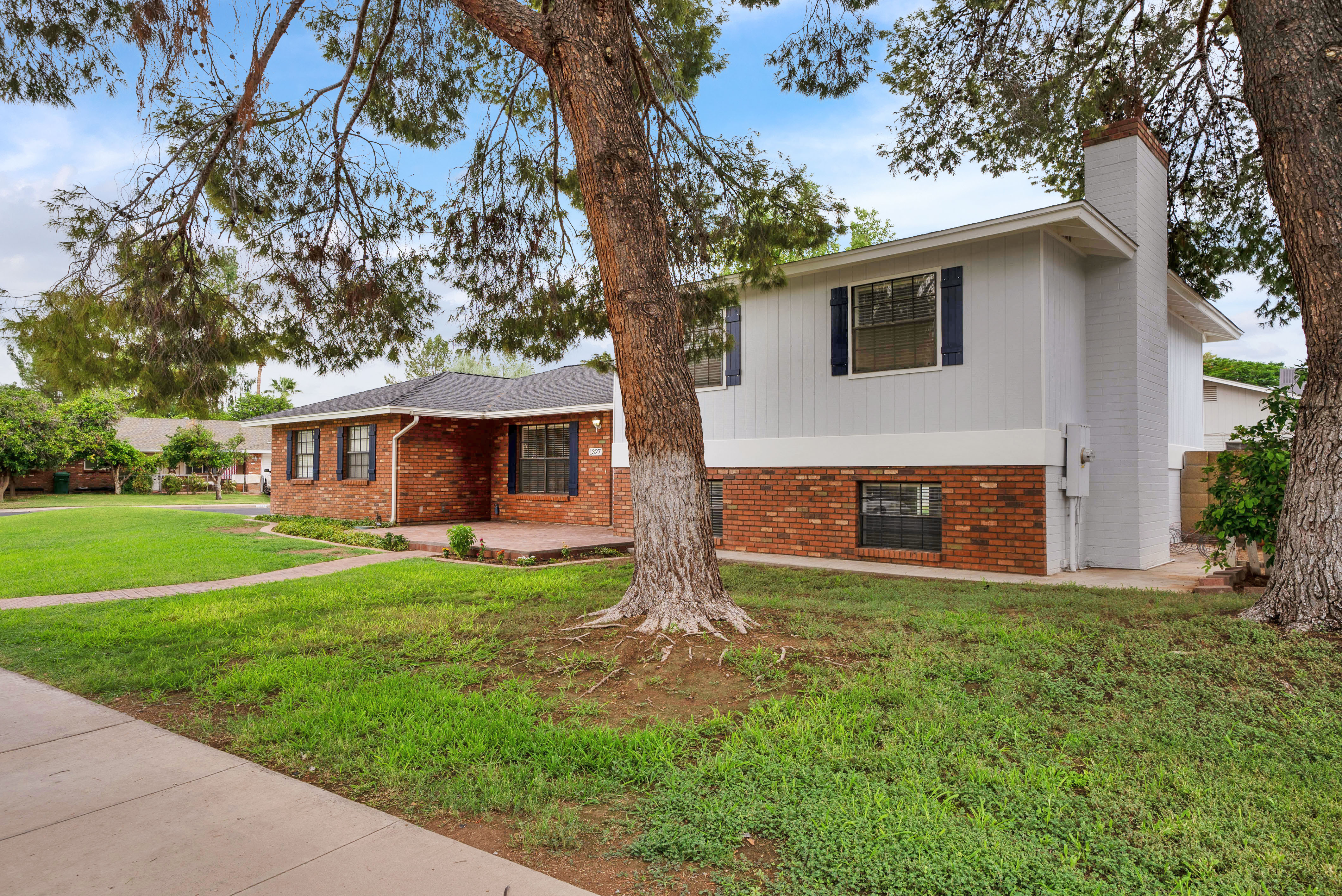OPEN HOUSE For NEW LISTING: 5 Bed 2.5 Bath Basement Home w/ 2-Car Garage In Mesa, AZ! header image.
