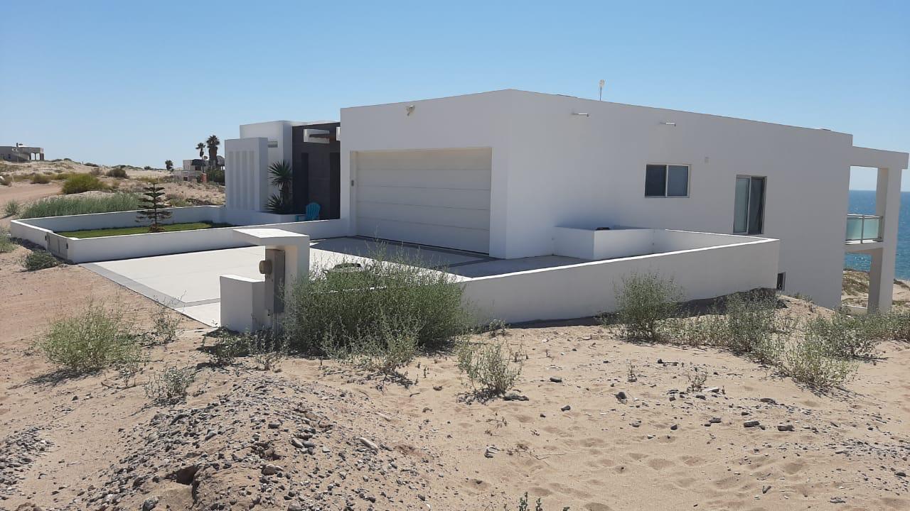 Imagine Spending Thanksgiving In This Beachfront Property... header image.