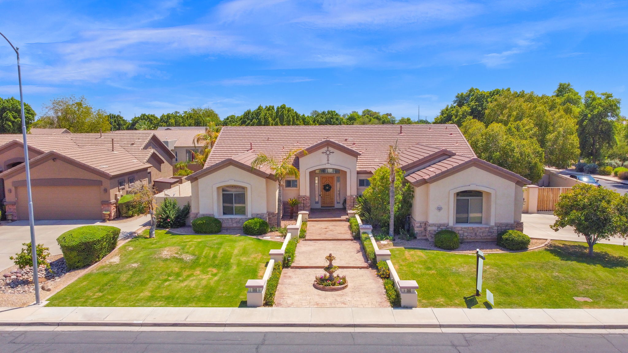 🏡 New on the Market – 2939 E Huber St, Mesa header image.