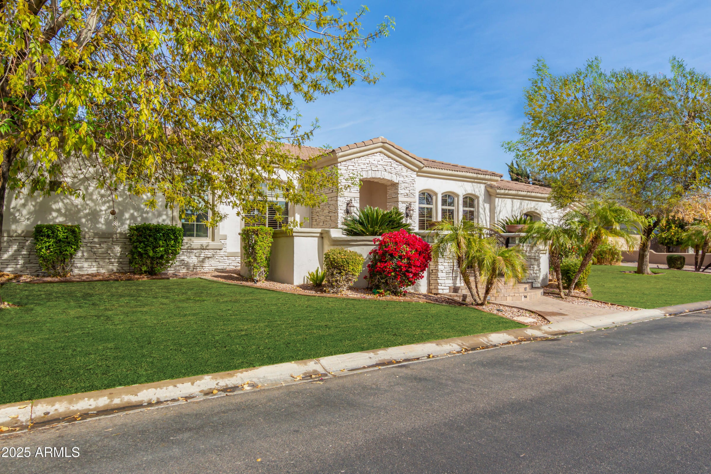 For Sale: Arboleda header image.