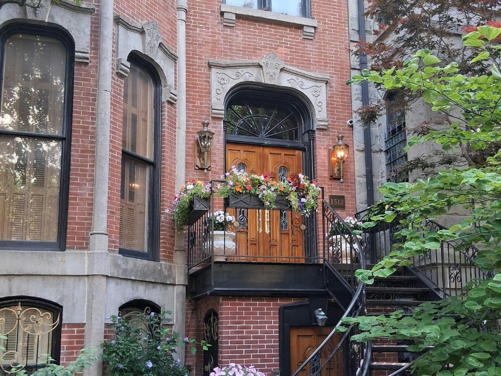 Fannie Mae's new condo lending rules bring longer reviews and higher reserve requirements starting in 2026. Here's what buyers, sellers, and boards should know.