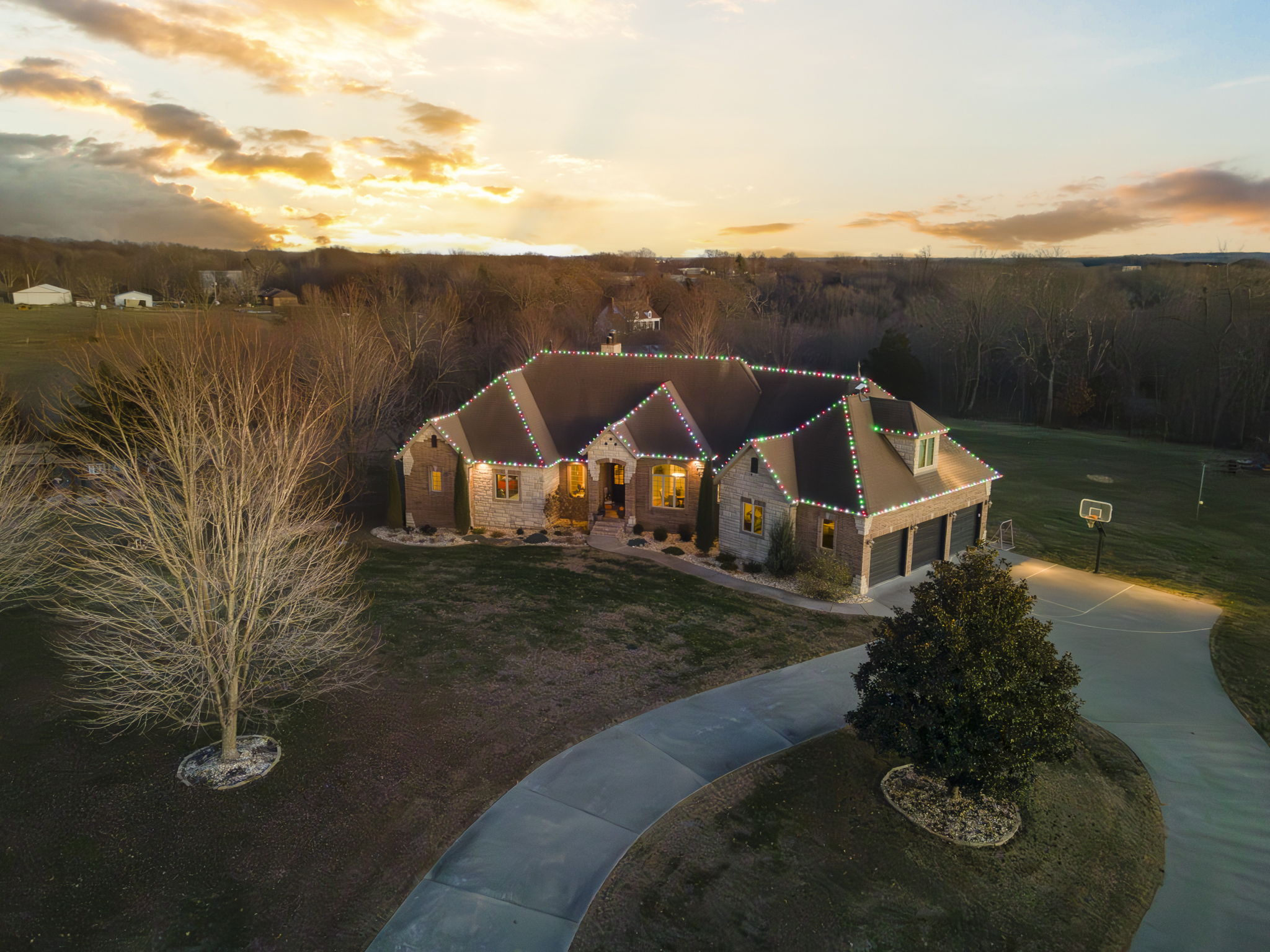 Walk through 420 Whispery Lane header image.